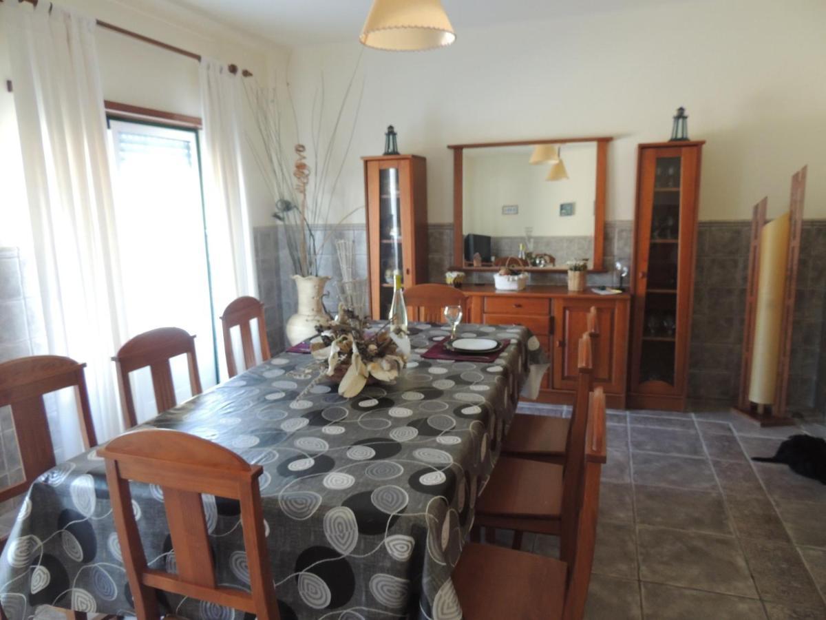 Casa Da Praia Das Paredes-Nazare Senhora da Vitoria Exteriér fotografie